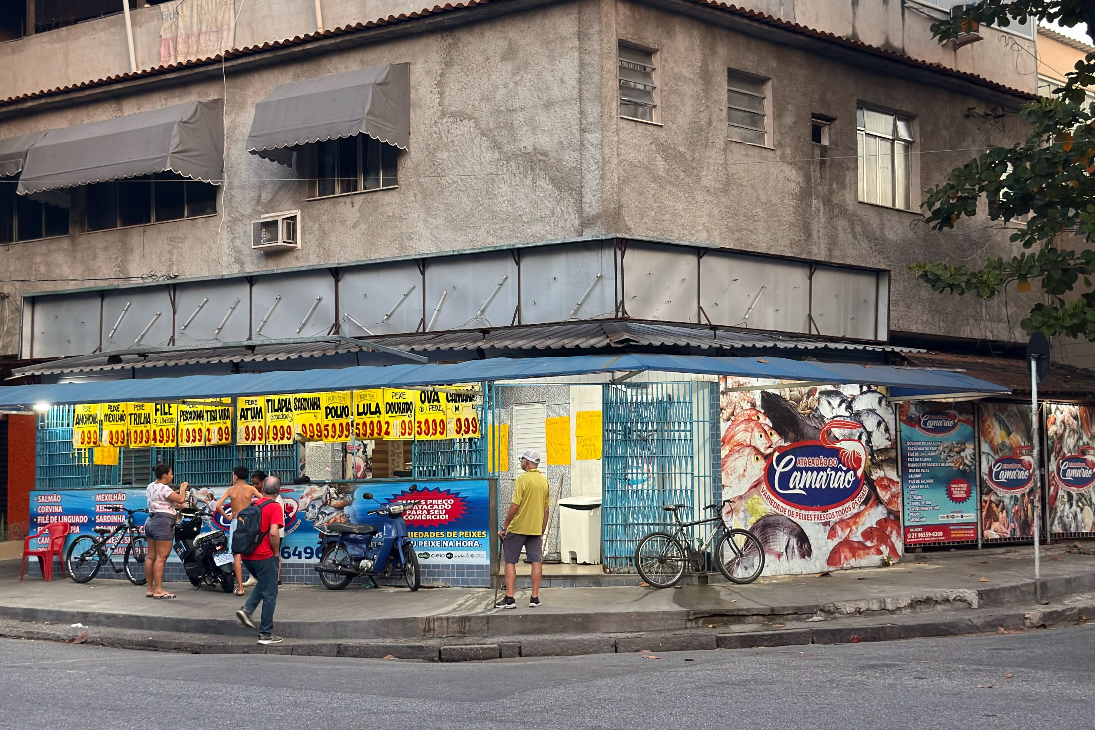 Interior da Peixaria Atacadão do Camarão